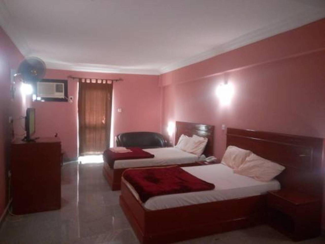 Hotel Newcastle Lagos Exterior photo